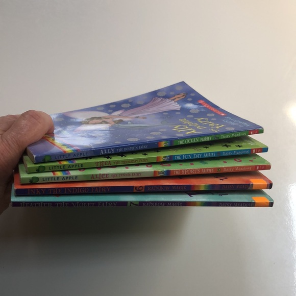 SET of 5 - Rainbow Magic books - Picture 12 of 14